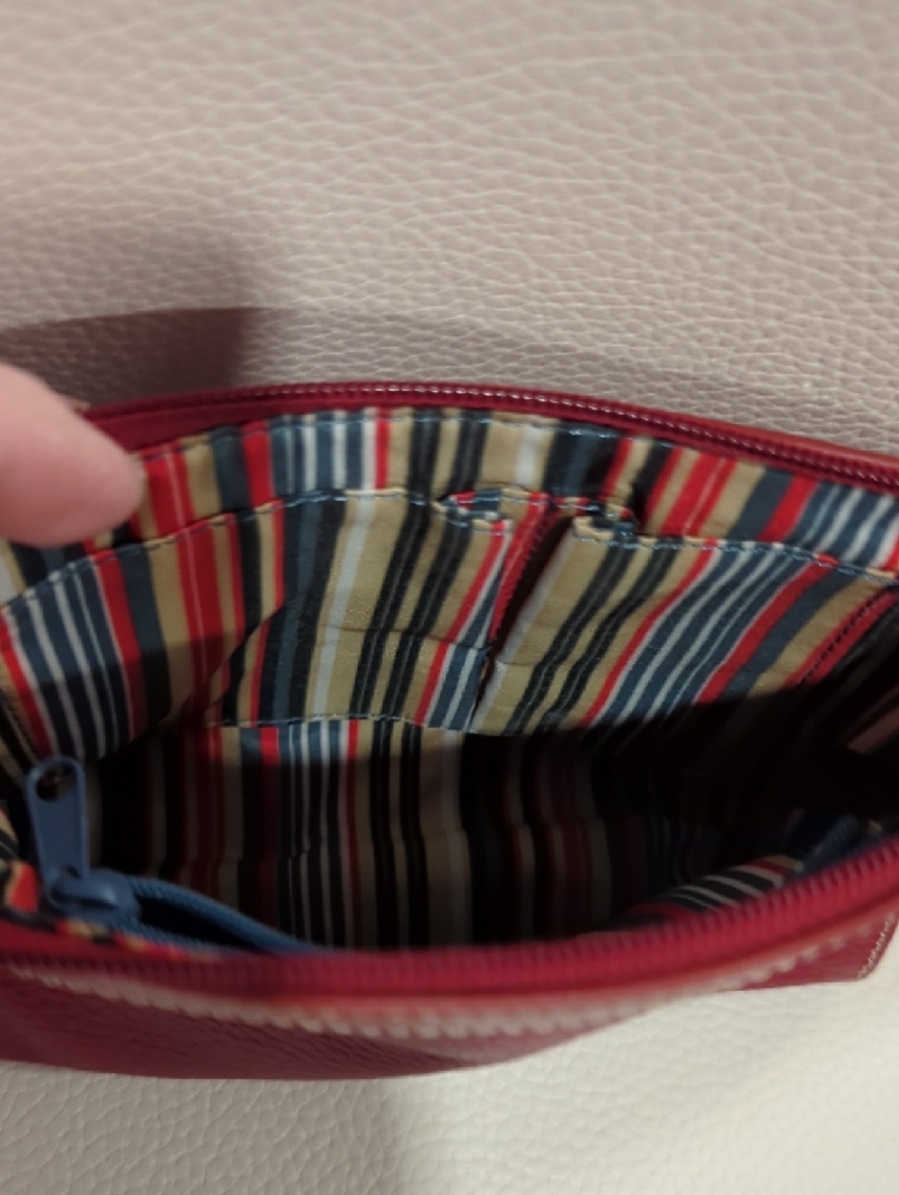Maxx New York Red Leather Zip Cosmetic Pouch - Picture 6 of 6